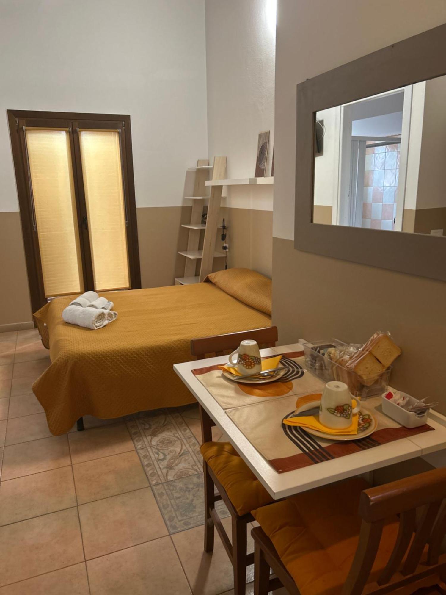 Bed And Breakfast Dolly Сант-Антиоко Экстерьер фото